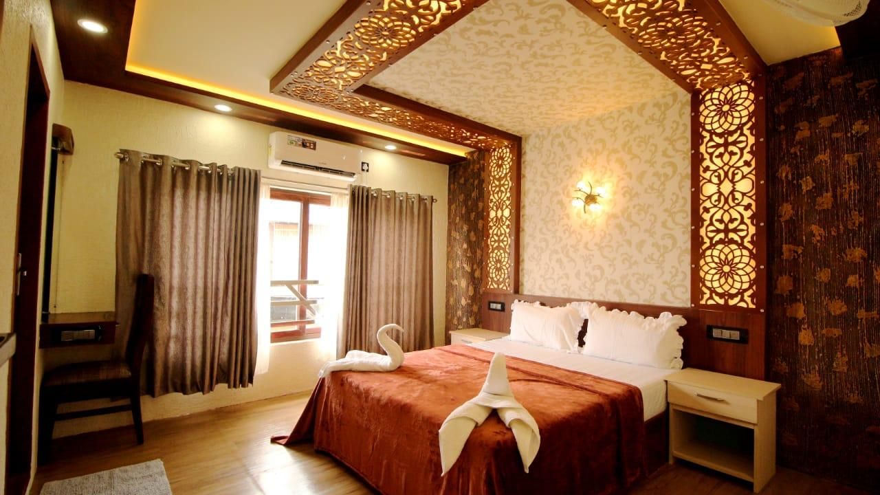 Cosy Houseboats Deluxe Rooms