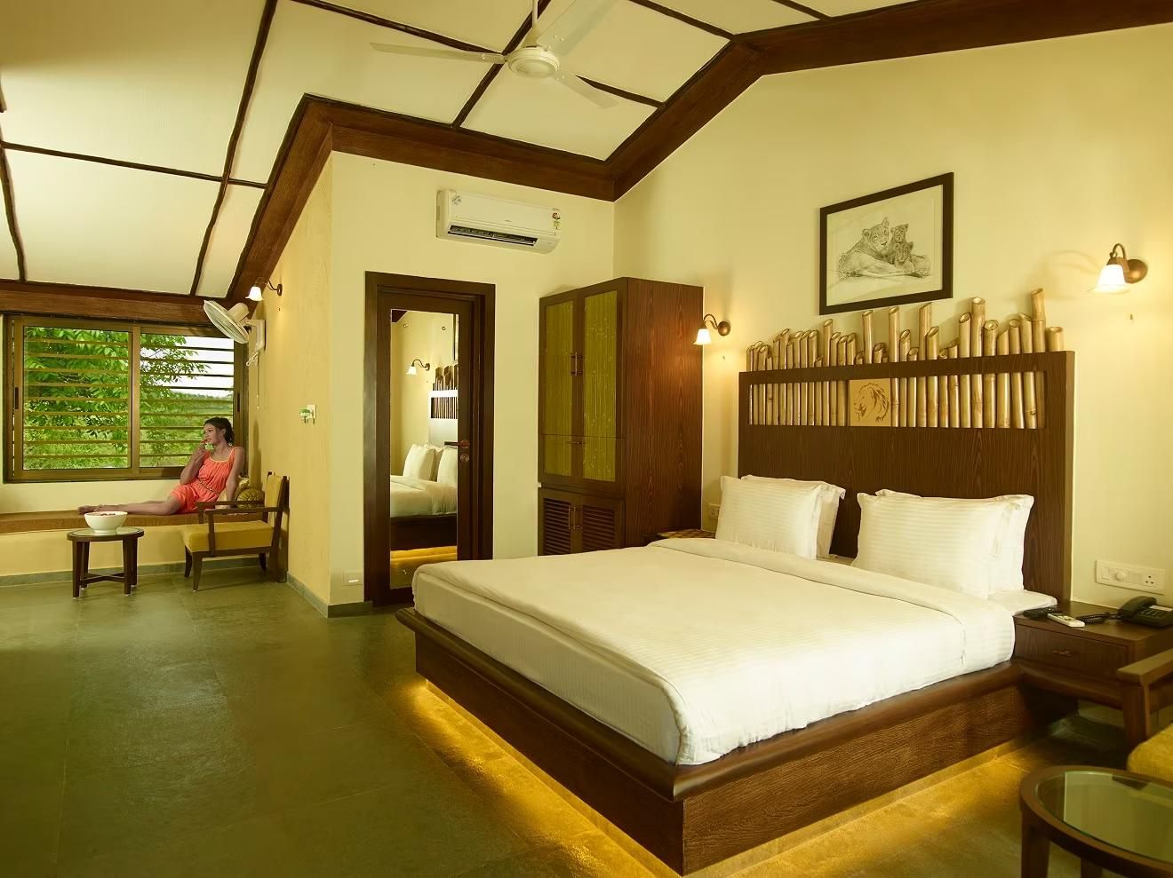 Asiatic Lion Lodge Deluxe Cottage 2