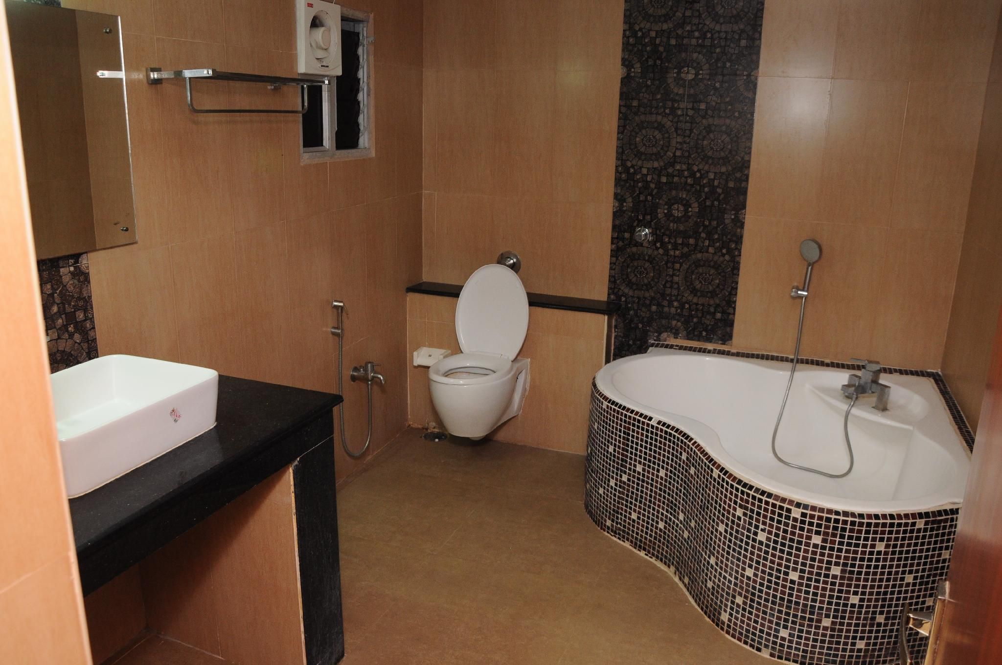 Hotel Sarovar Standard 4