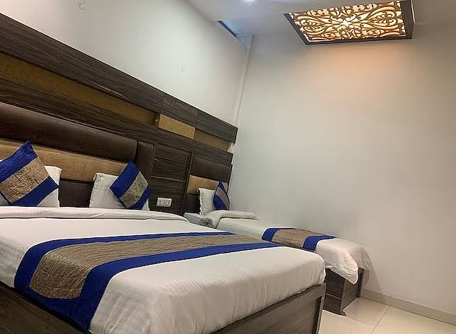 Deluxe Triple Bed Room