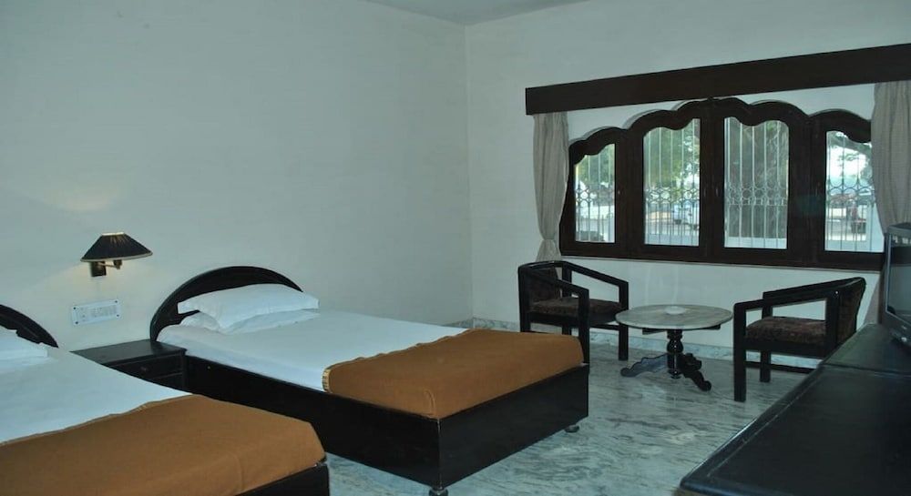 Hotel Marble Palace Classic Double or Twin Room 3