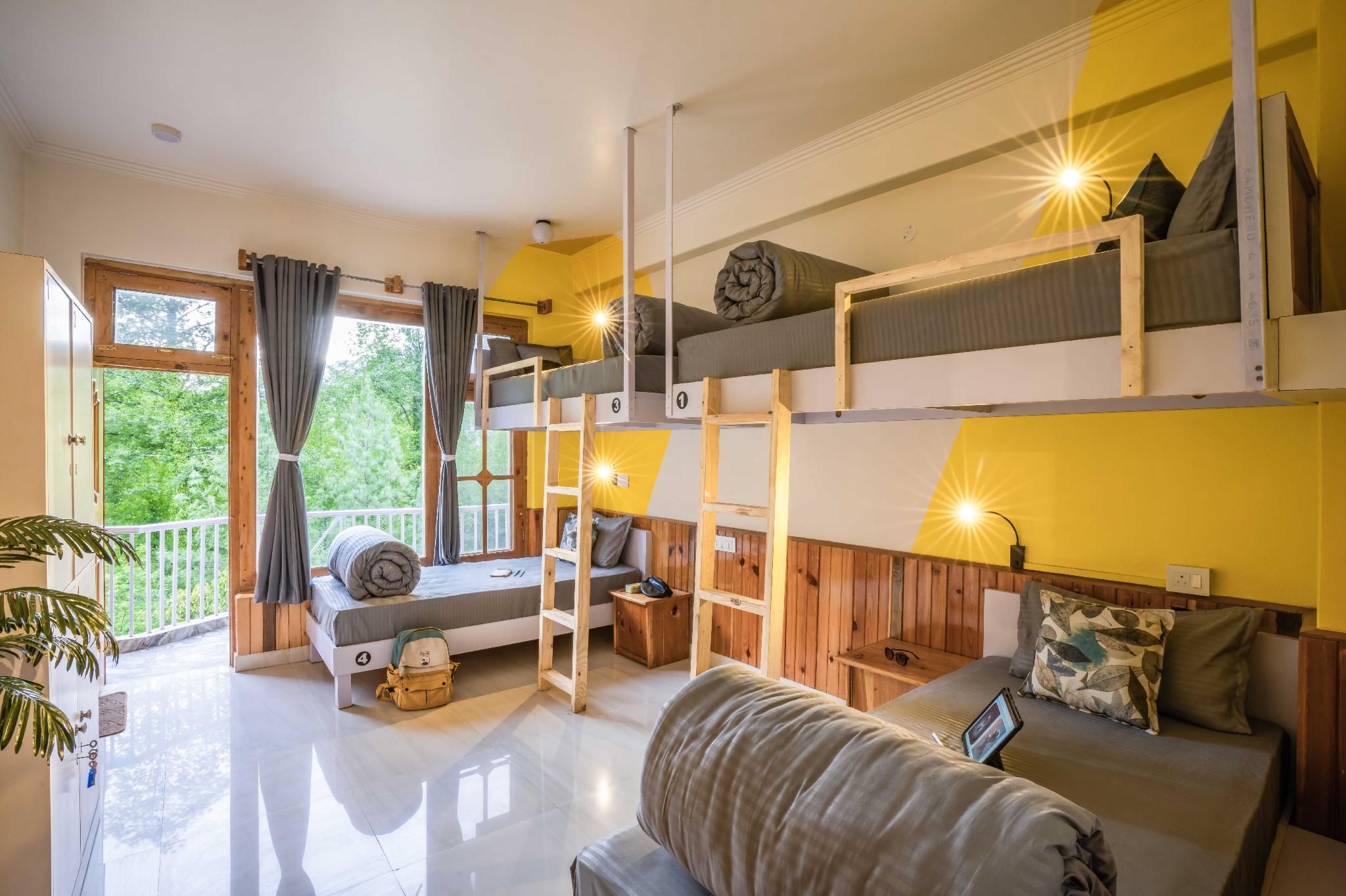 1 Person in 4-Bed Deluxe Dormitory - Mixed