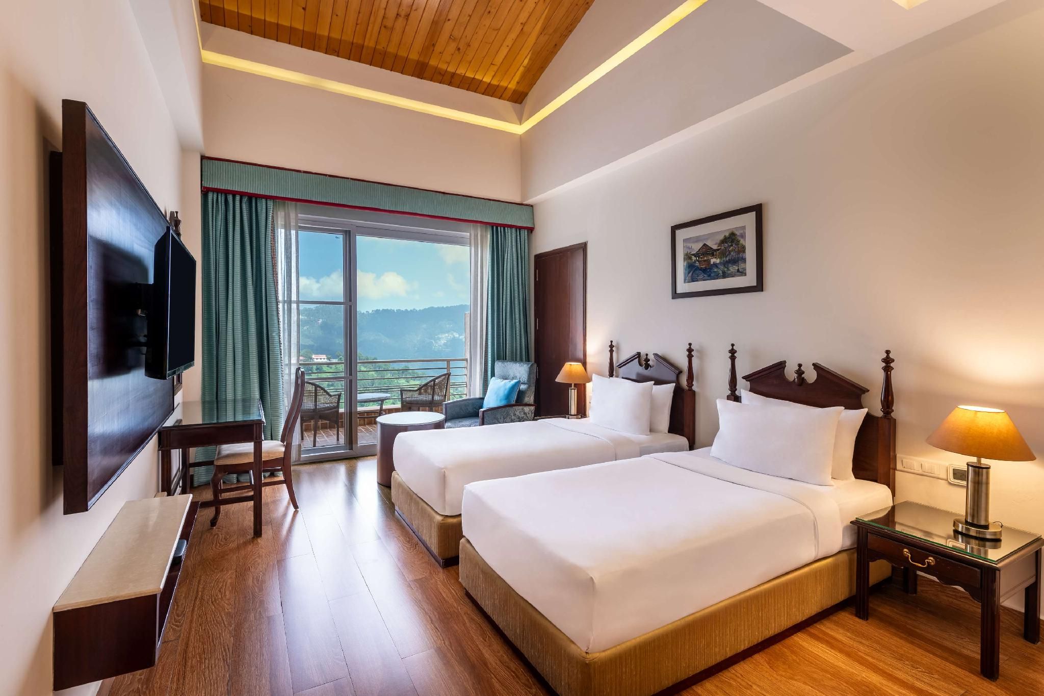 DELUXE ROOM - VALLEY VIEW