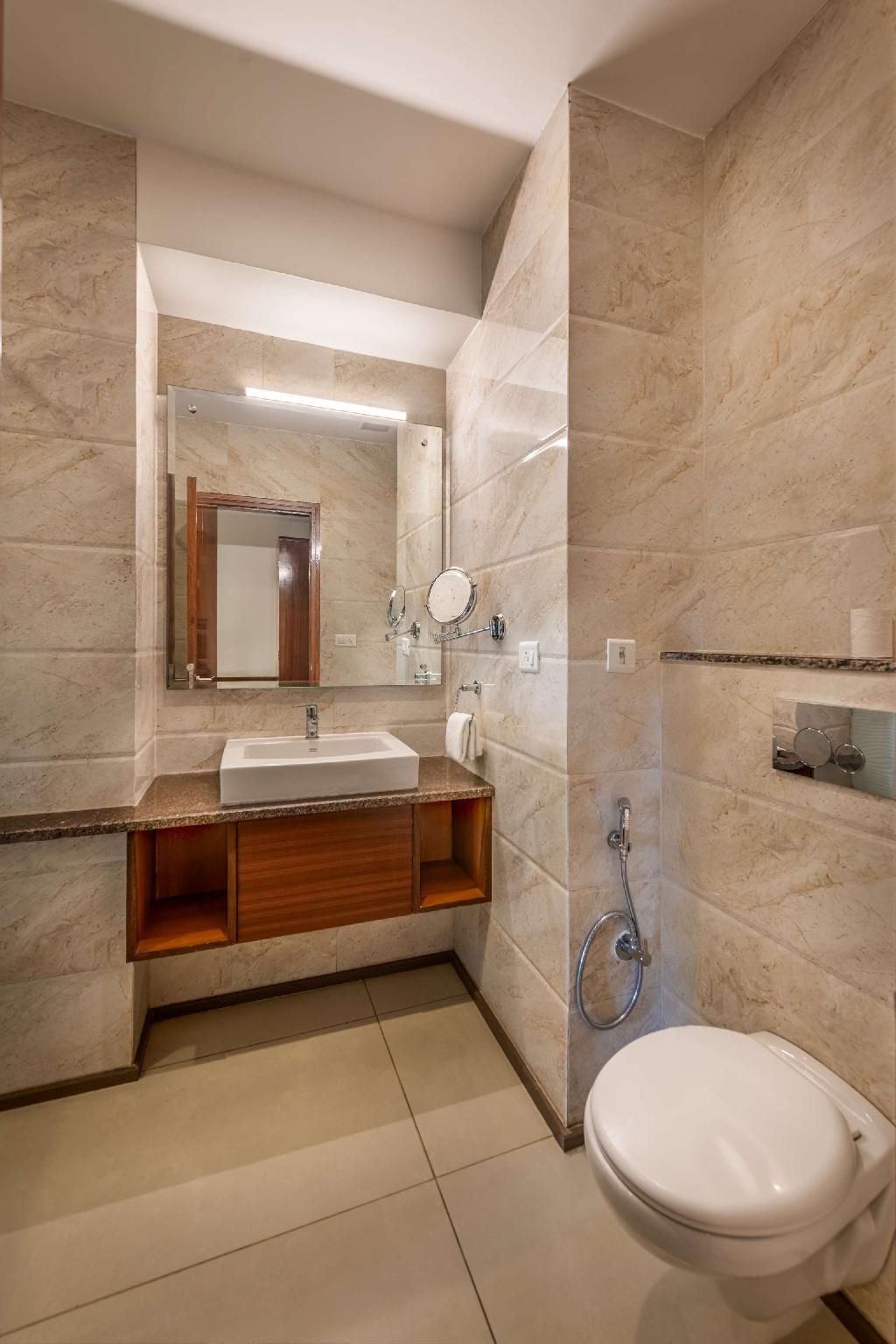 DELUXE ROOM - VALLEY VIEW