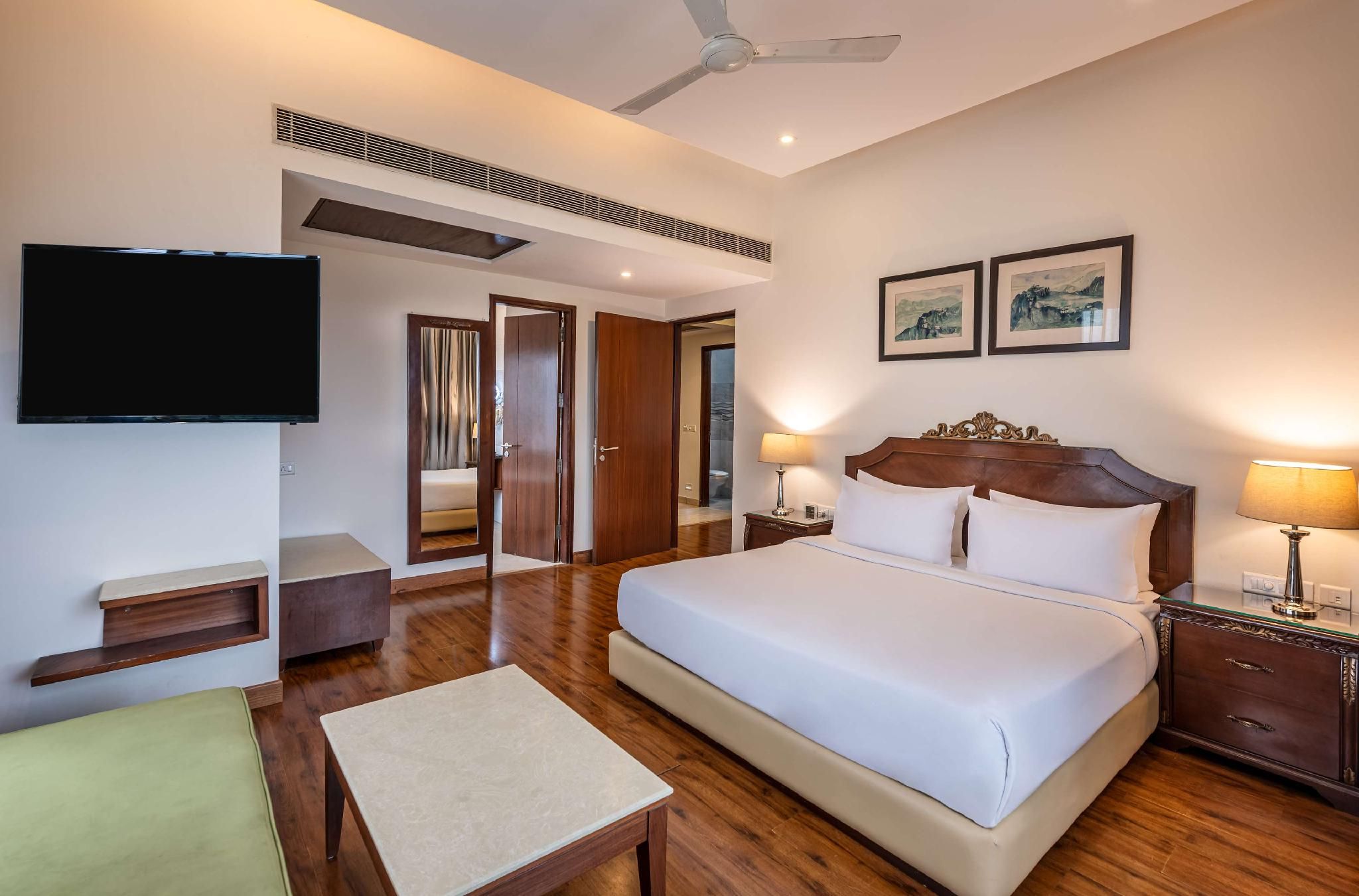 Executive Suite - Valley View