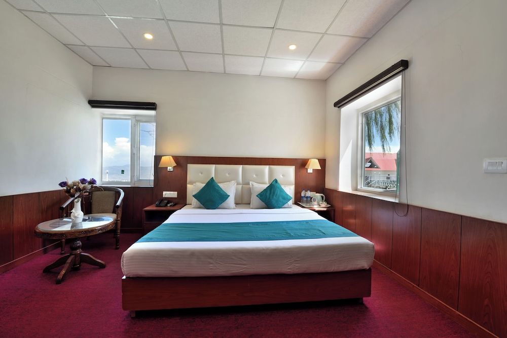 Galleu Hill Resort Deluxe Room 11