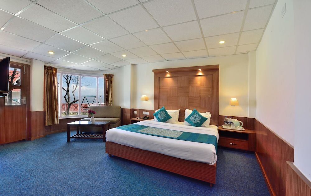 Galleu Hill Resort Deluxe Room 7