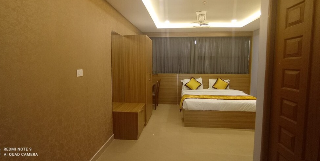 Hotel Emirates Double Room 3