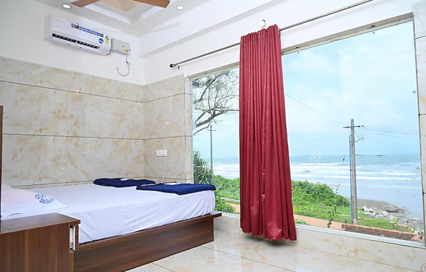 Front Sea View Deluxe Double Bed Ac Without Balcony