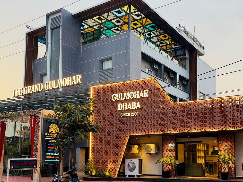 Hotel Grand Gulmohar