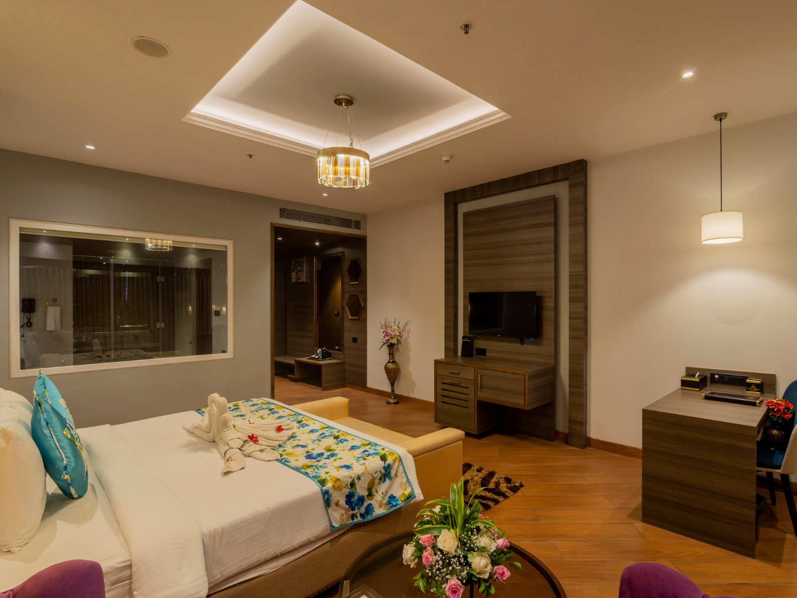 Executive Room with Bathtub