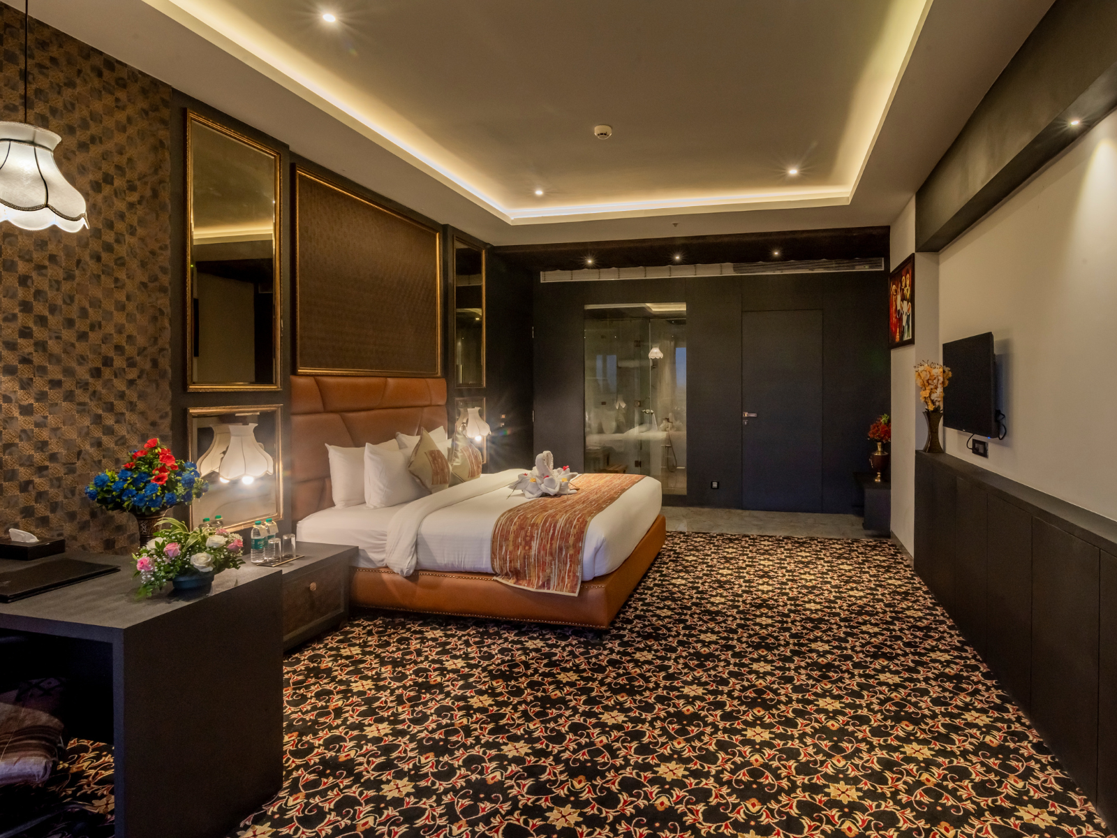 Luxury Suite