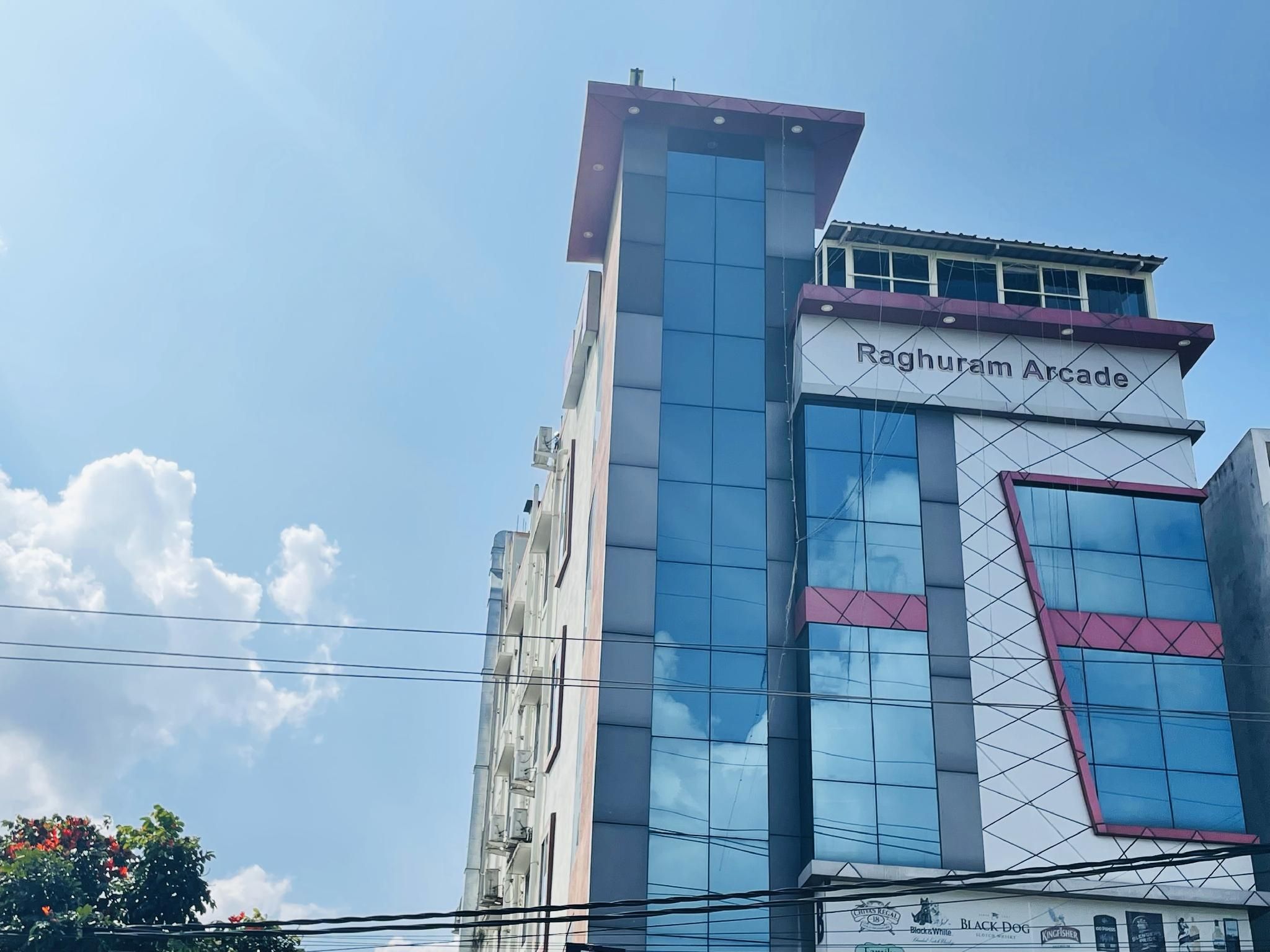 STAYMAKER Crown Residency