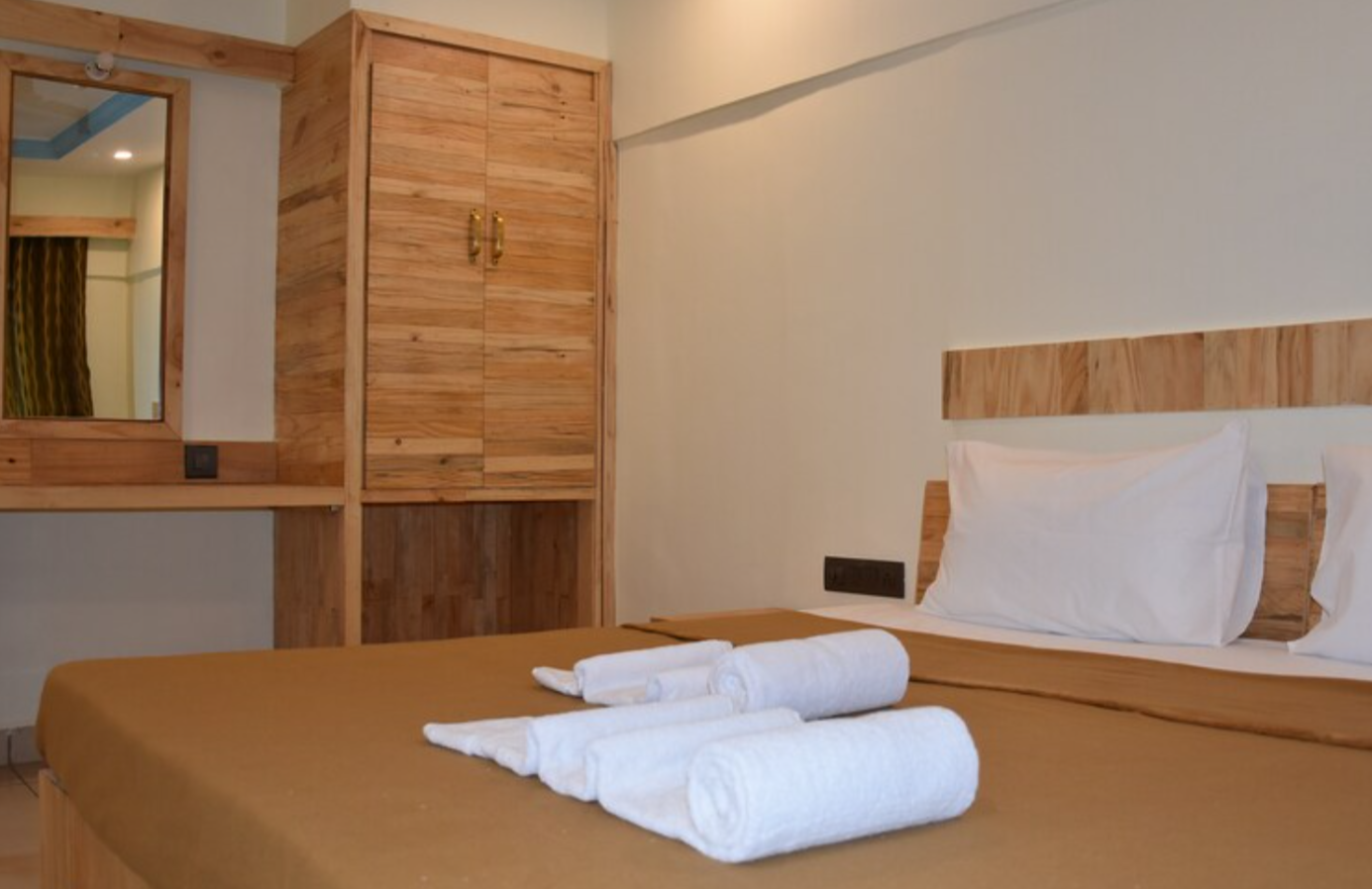 Riverside Inn Standard Room AC