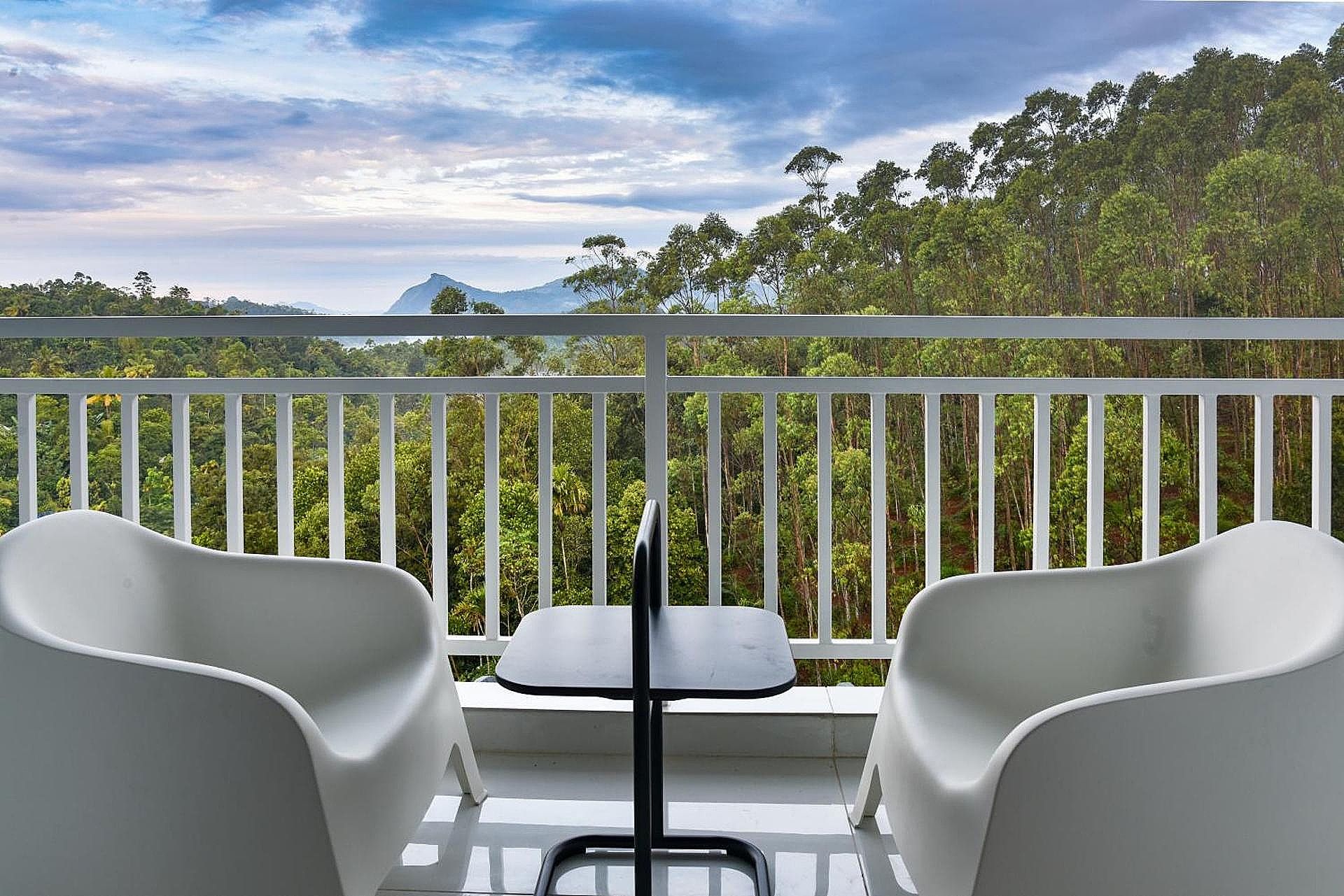 White House Munnar Valley View Room with Balcony 3