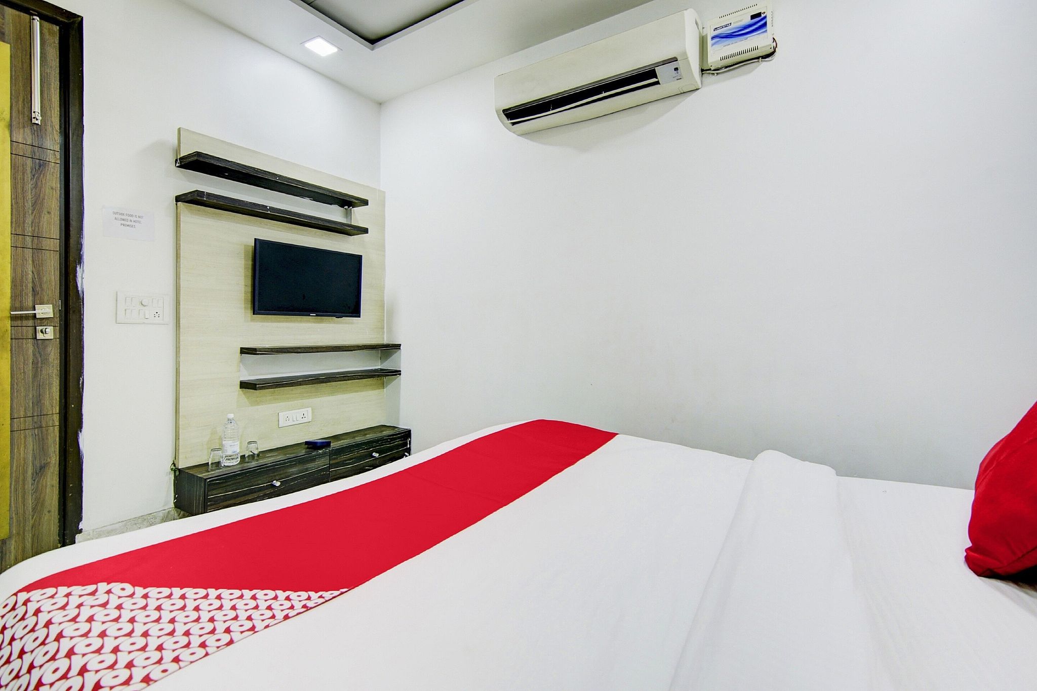 Hotel O Decent Classic 9