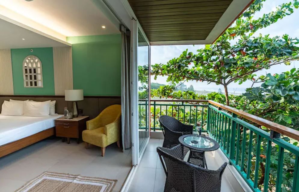 Deluxe Sea View Room