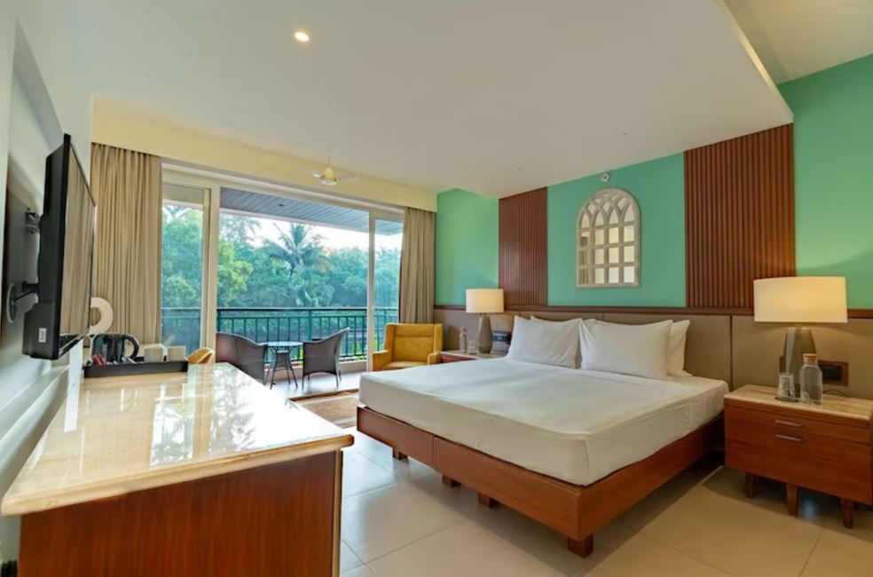 Deluxe Sea View Room