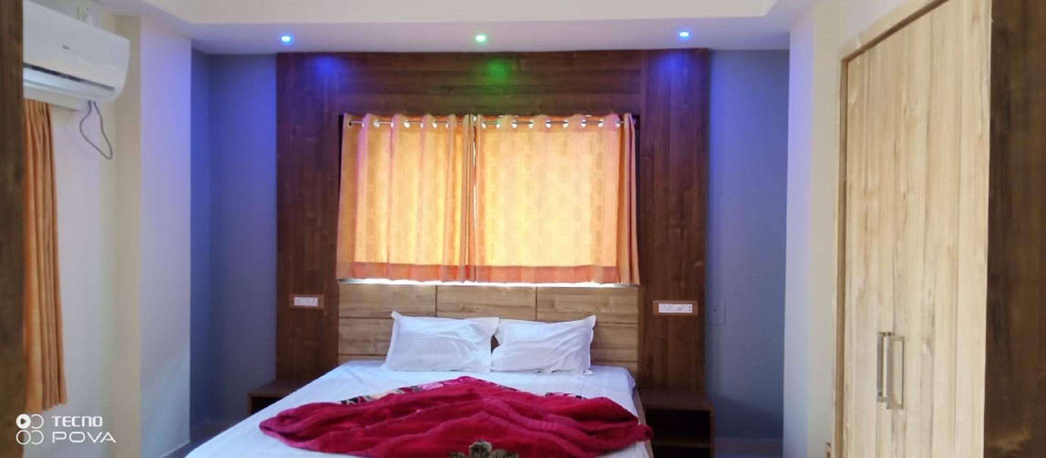 Goroomgo Ganga Arati Digha Deluxe Double Room 3