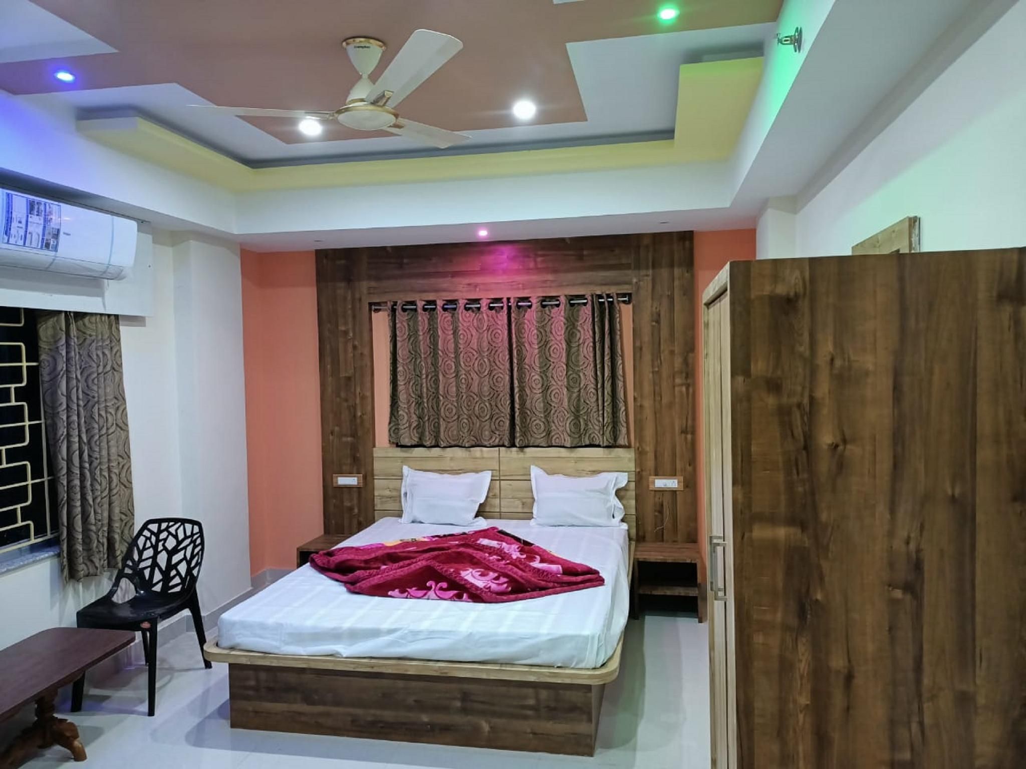 Goroomgo Ganga Arati Digha Deluxe Double Room