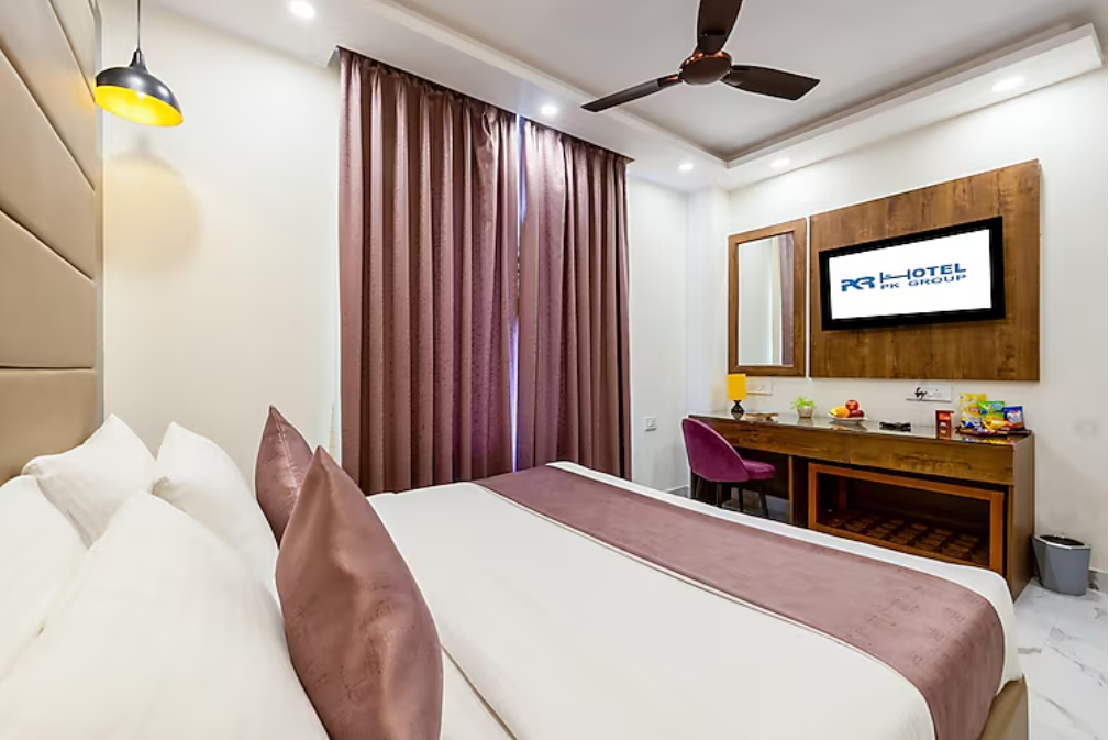 PK Boutique Hotel Noida Expressway Premier Room 3