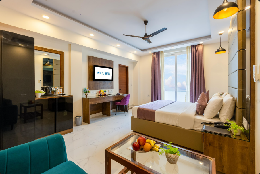 Executive Room with Balcony and Gym Access