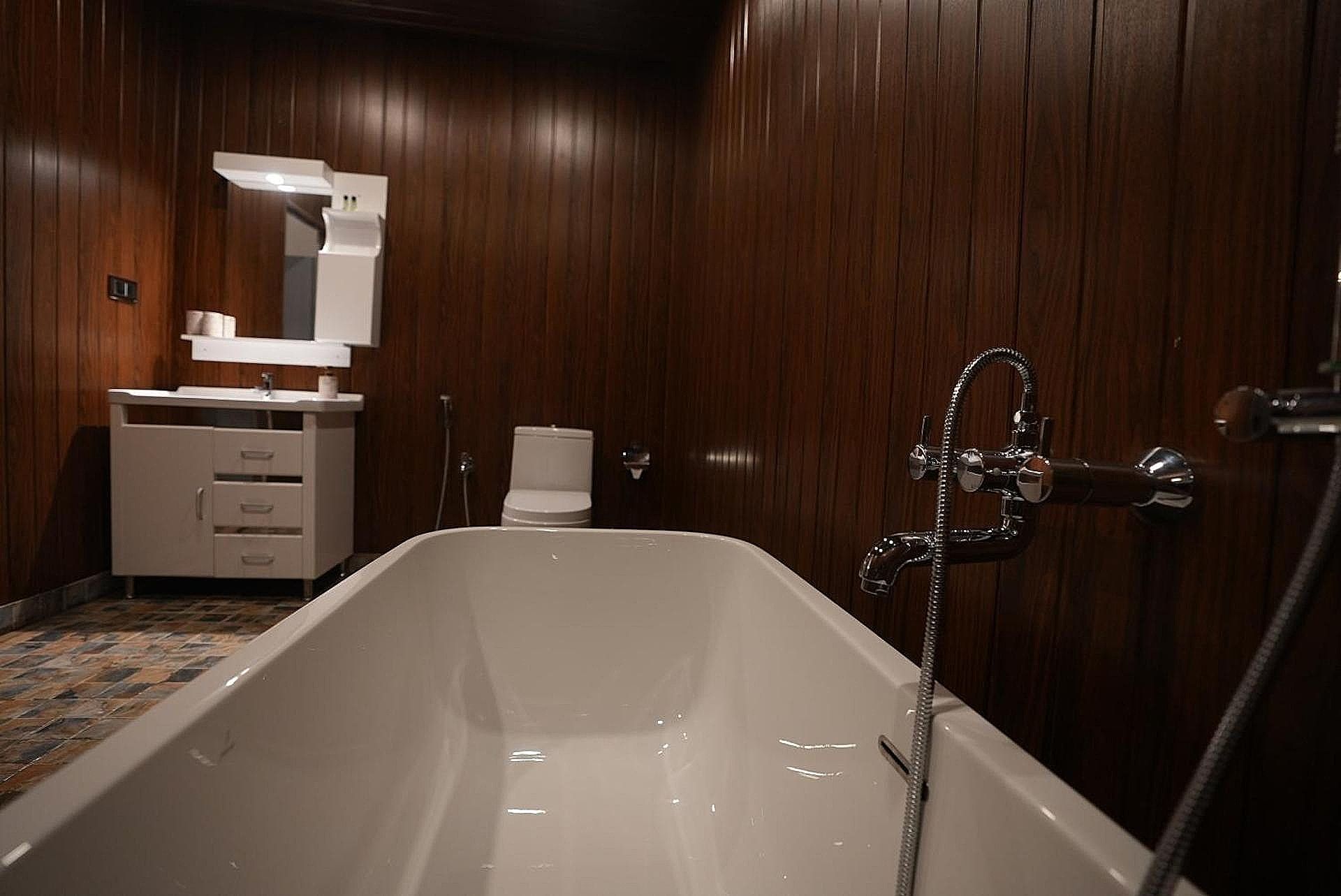 Prive by Whiteflower Standard Room 4