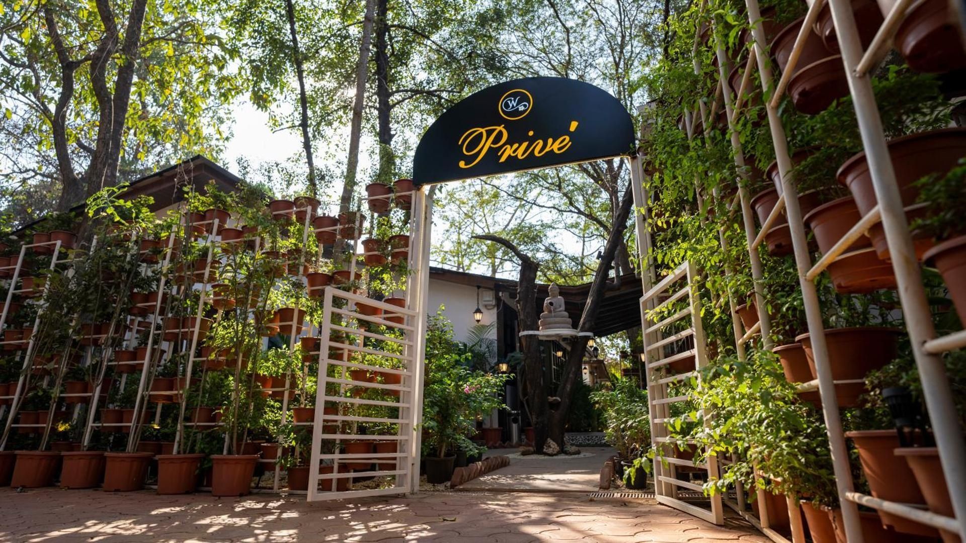 Prive by Whiteflower