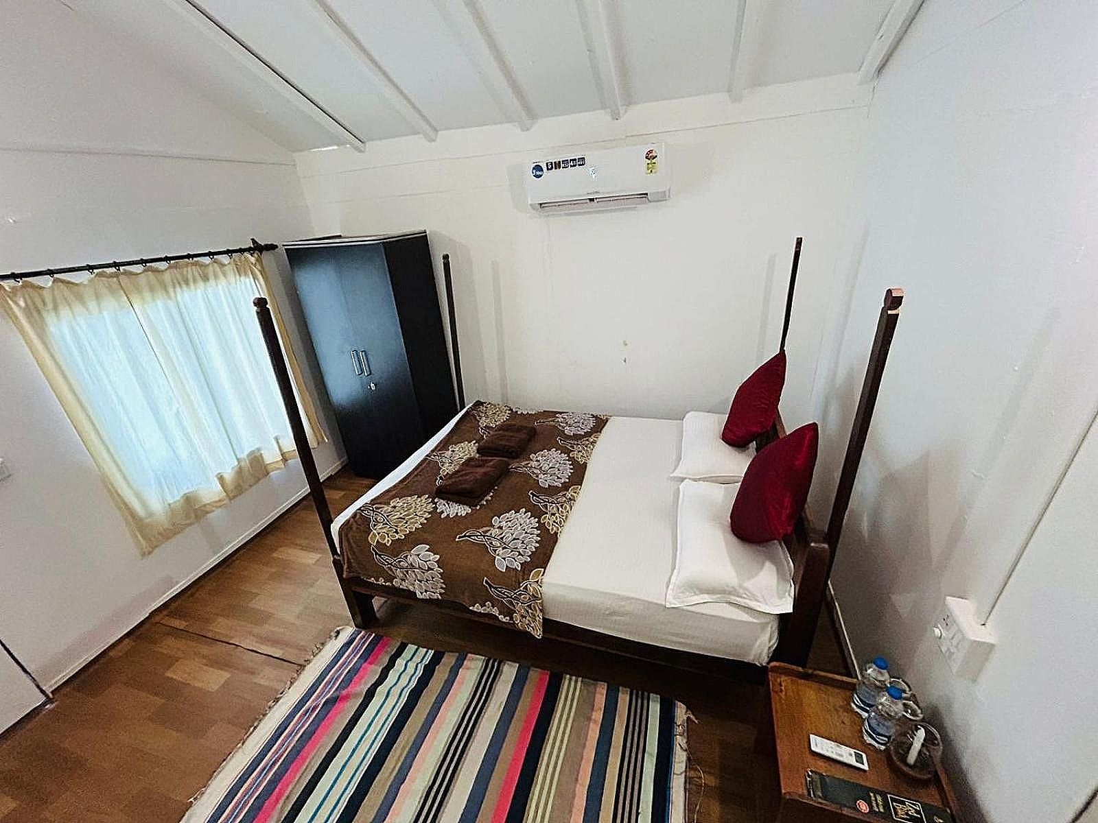 SONHO DO MAR Beachfront Hut