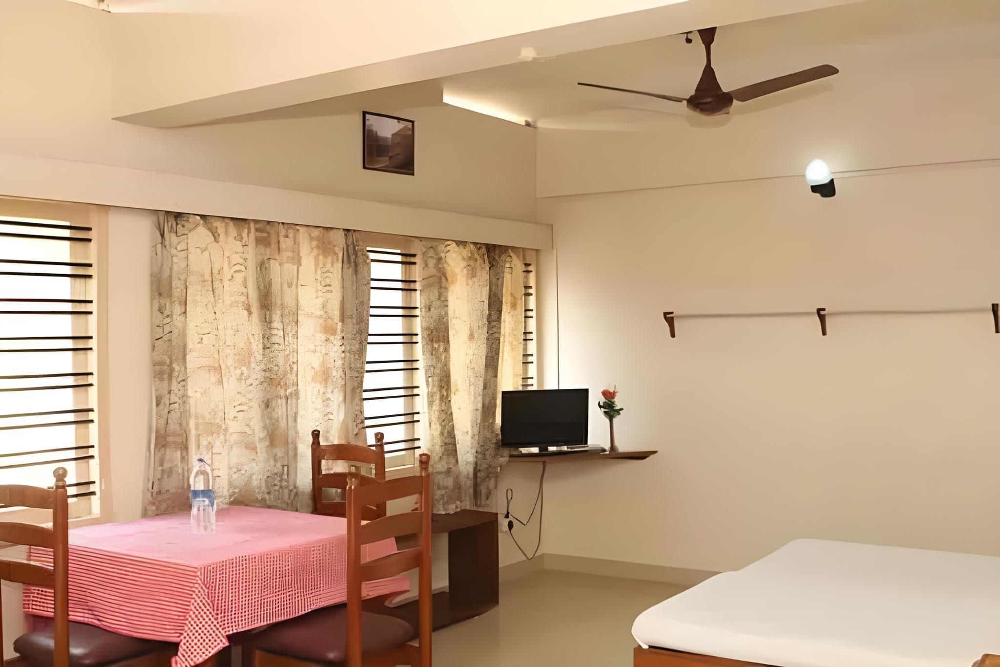 ASHISH TOURIST HOME Standard Room 3