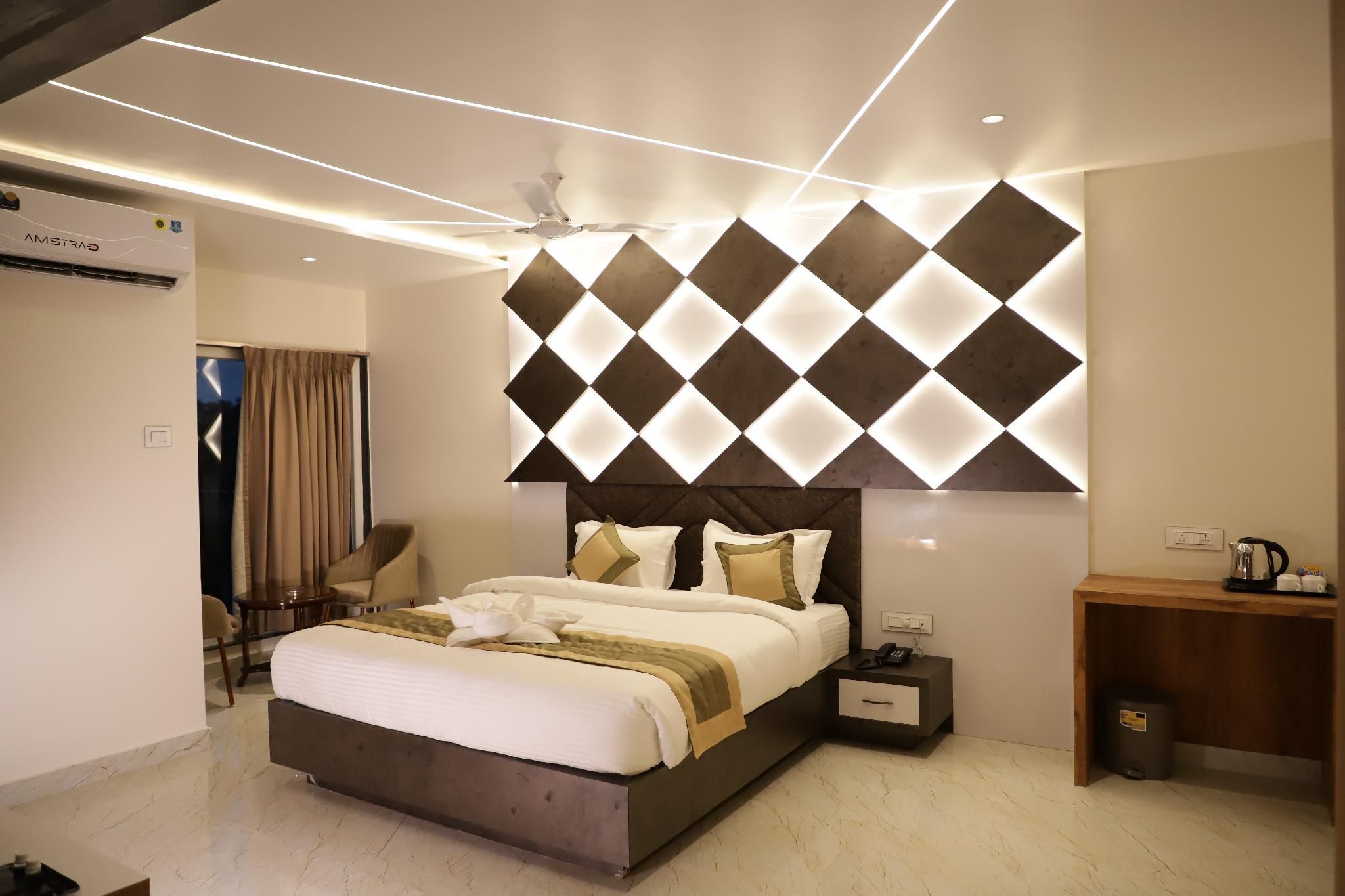 Classic Sea View Room