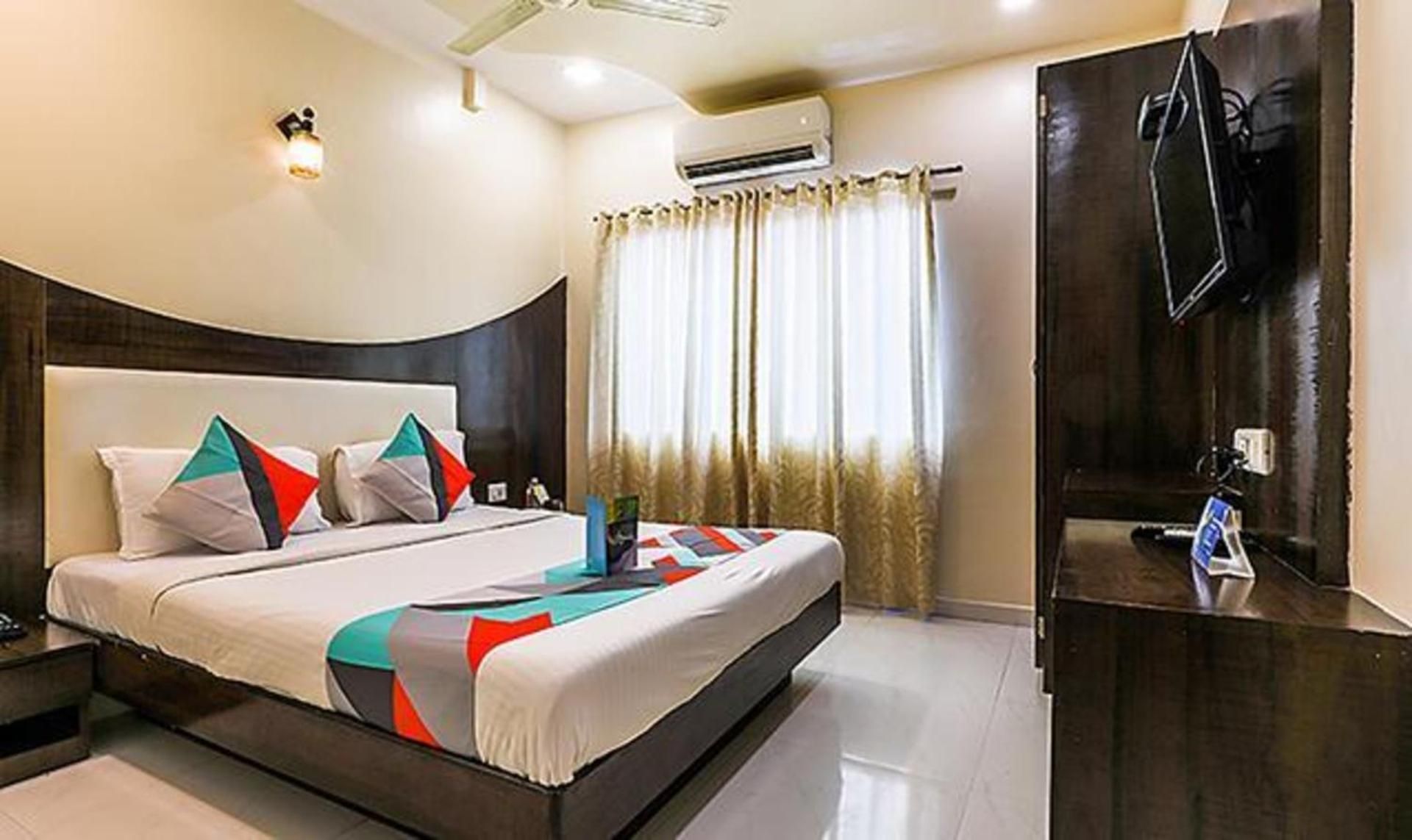Standard Single Room.