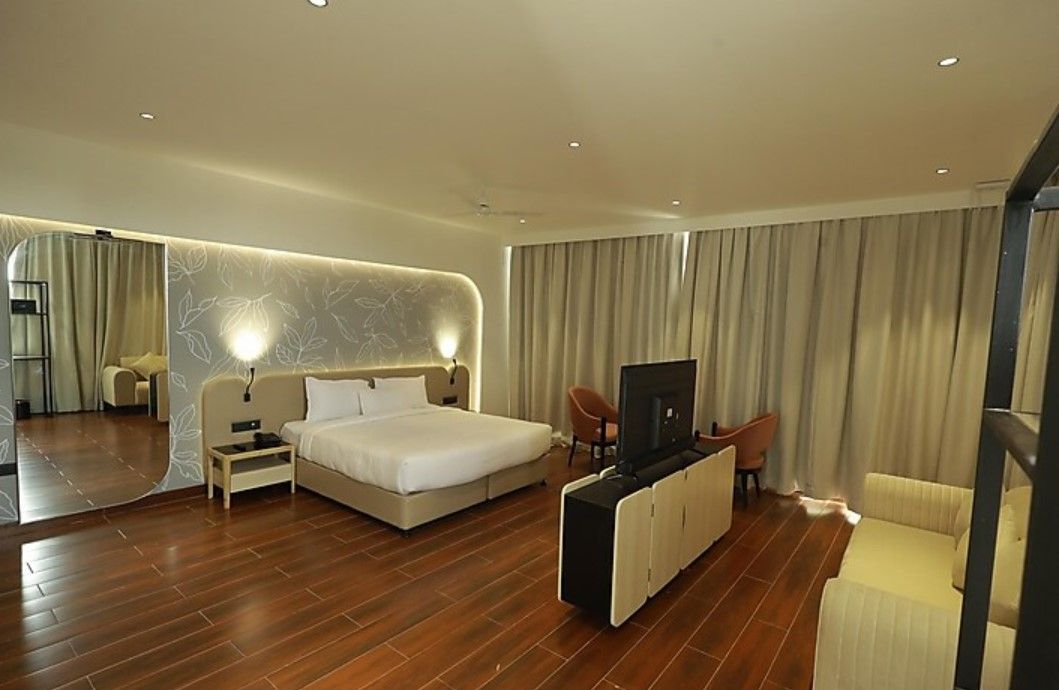 SUITE ROOMS