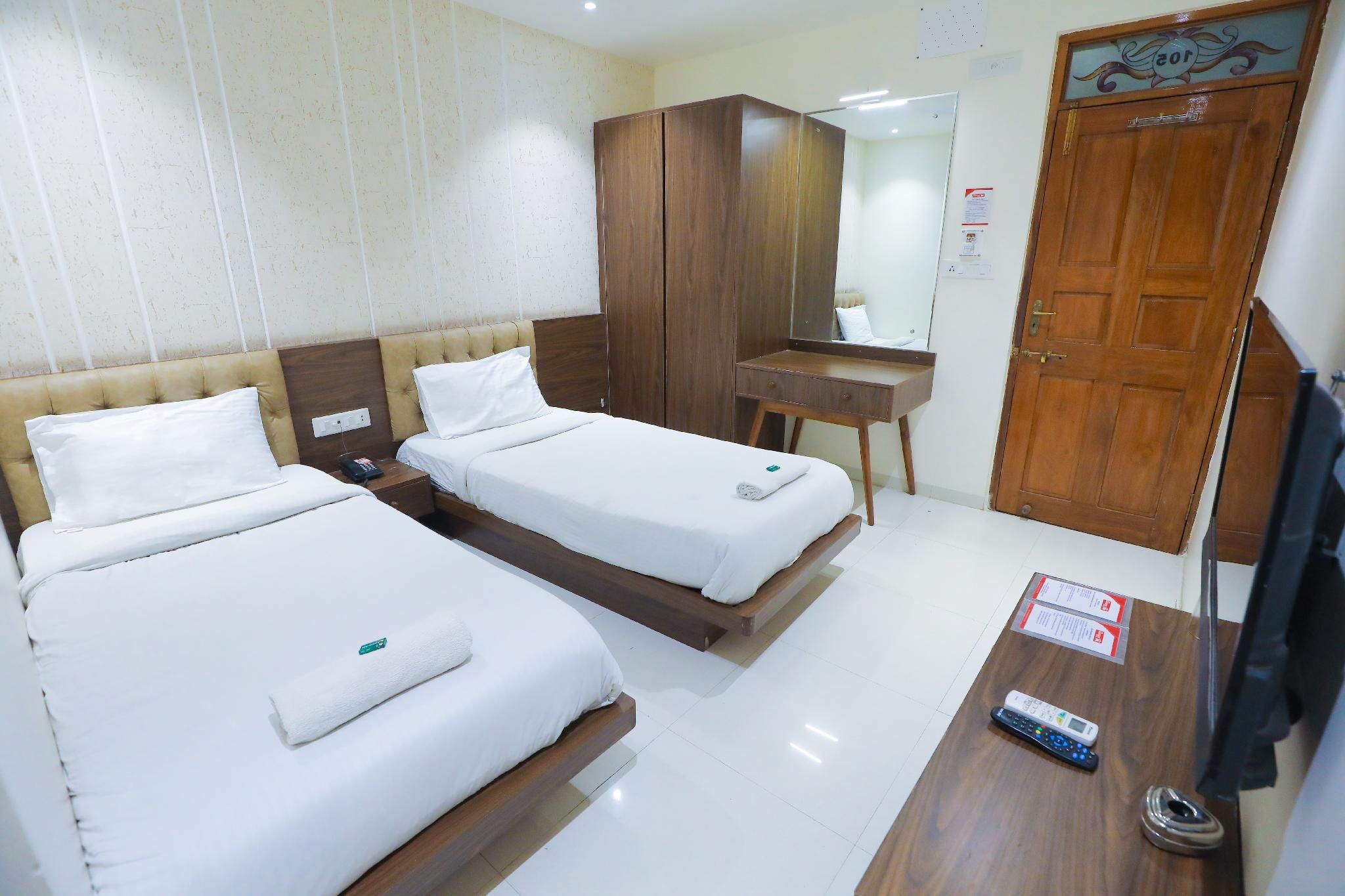 Classic Twin Room