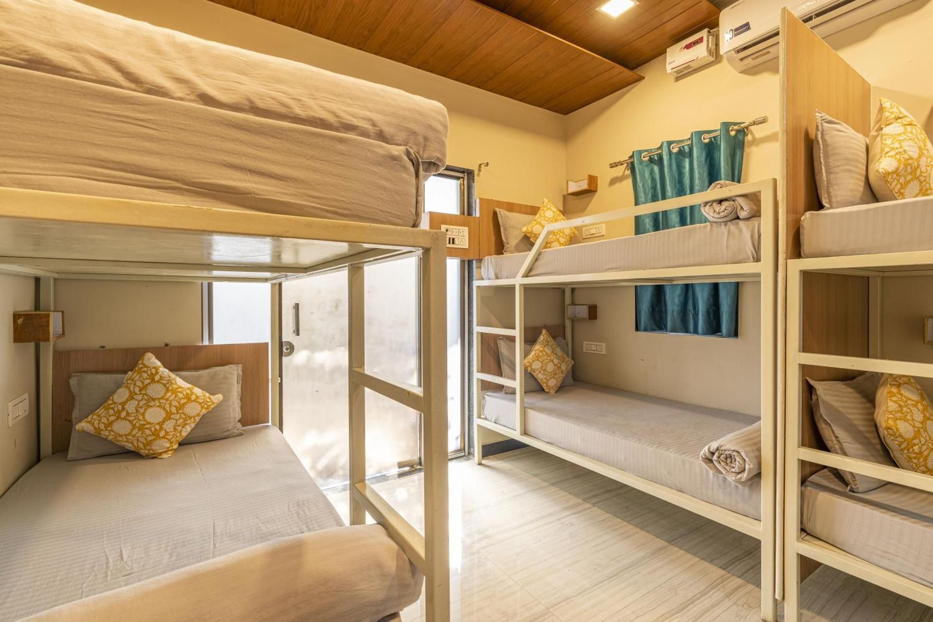 1 Person in 6-Bed Dormitory - Mixed