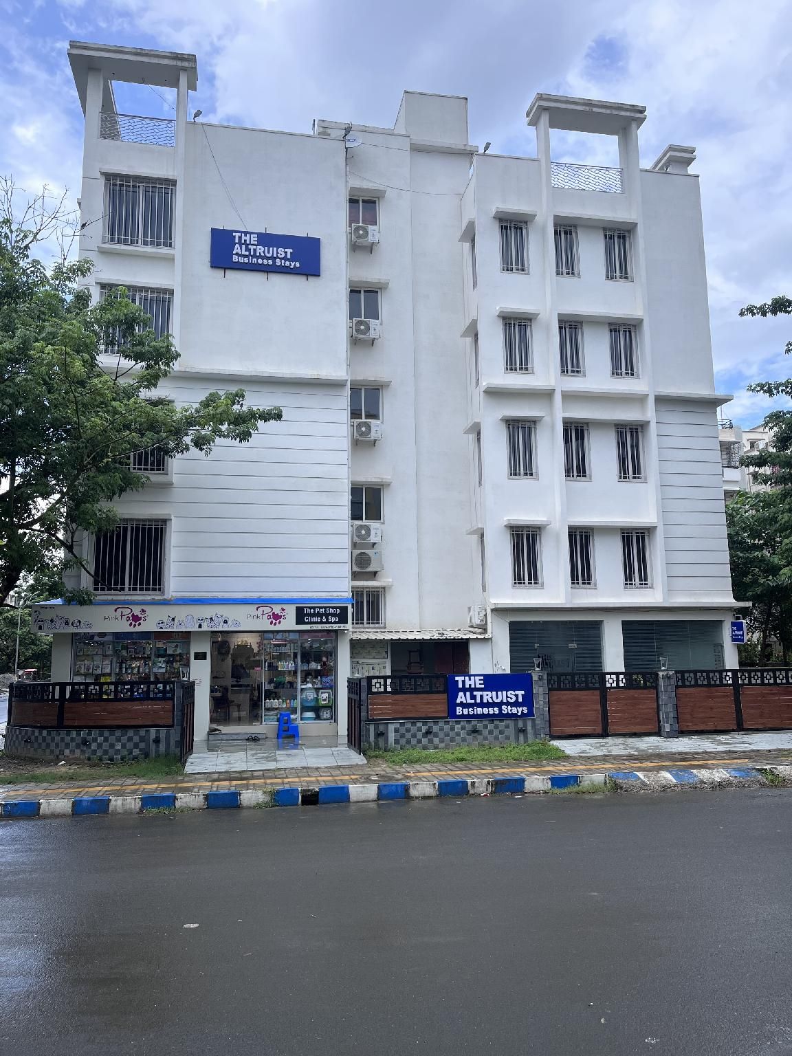 The Altruist Business Stays - New Town, Kolkata