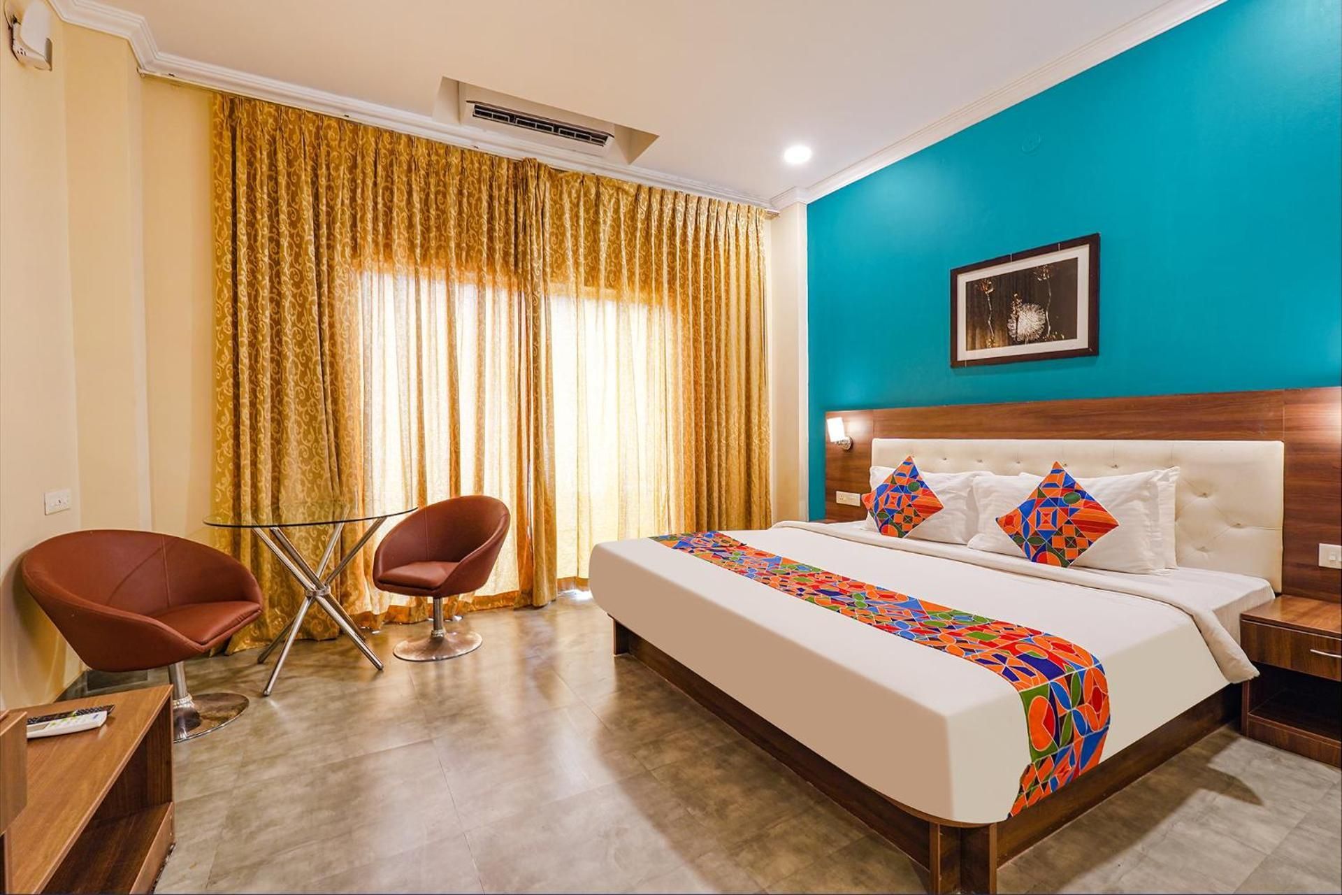 Luxury Room with Balcony