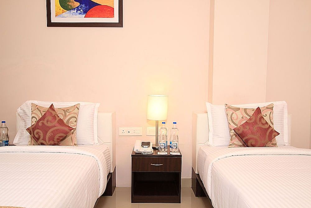 Astra Hotels - Whitefield DELUXE KING ROOM 16