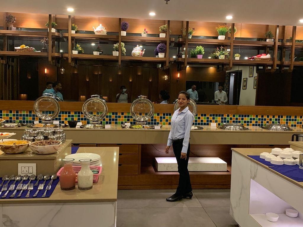 Hotel Shagun Chandigarh -Zirakpur Deluxe Room 2