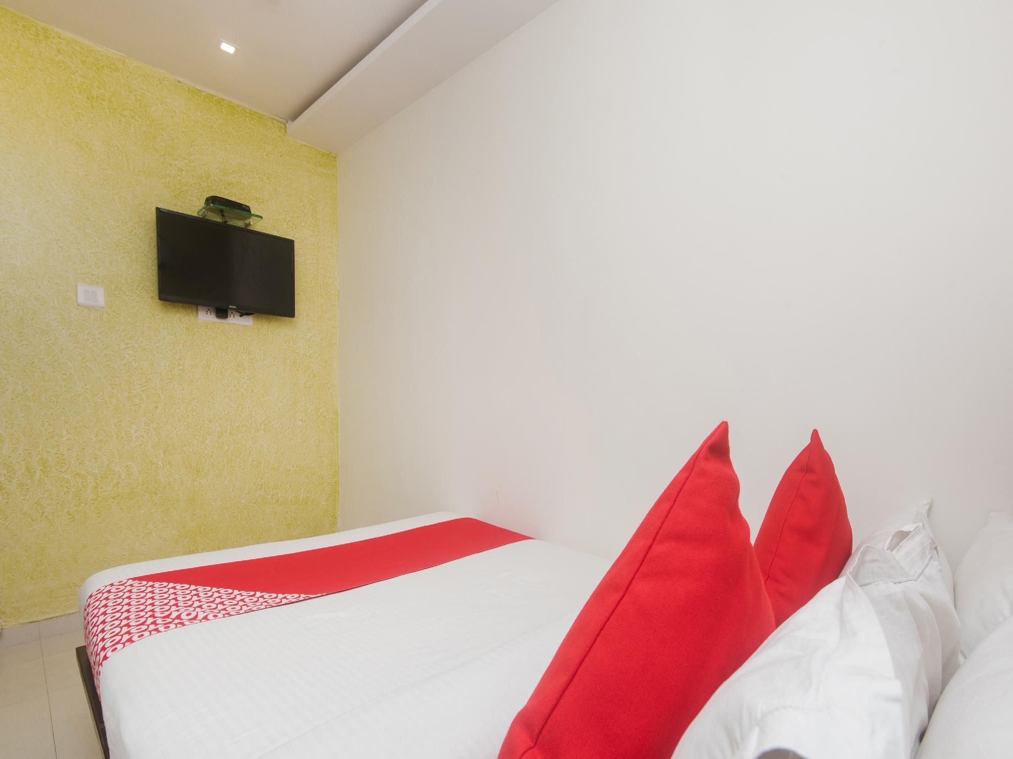 OYO 19918 Hotel Mantra Residency Standard Double 3