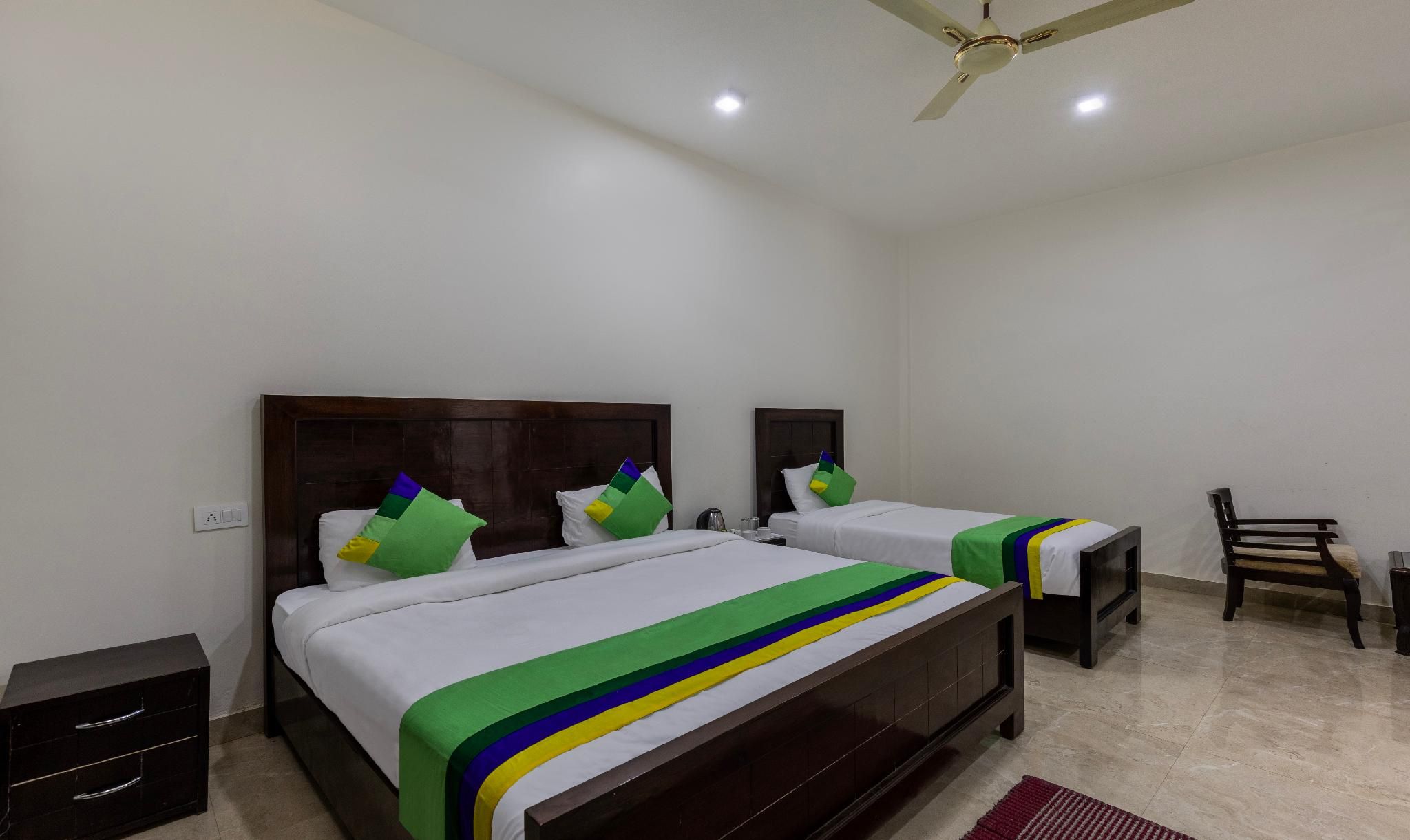 Treebo Olive Lake View Inn June Estate Bhimtal Standard Double Room