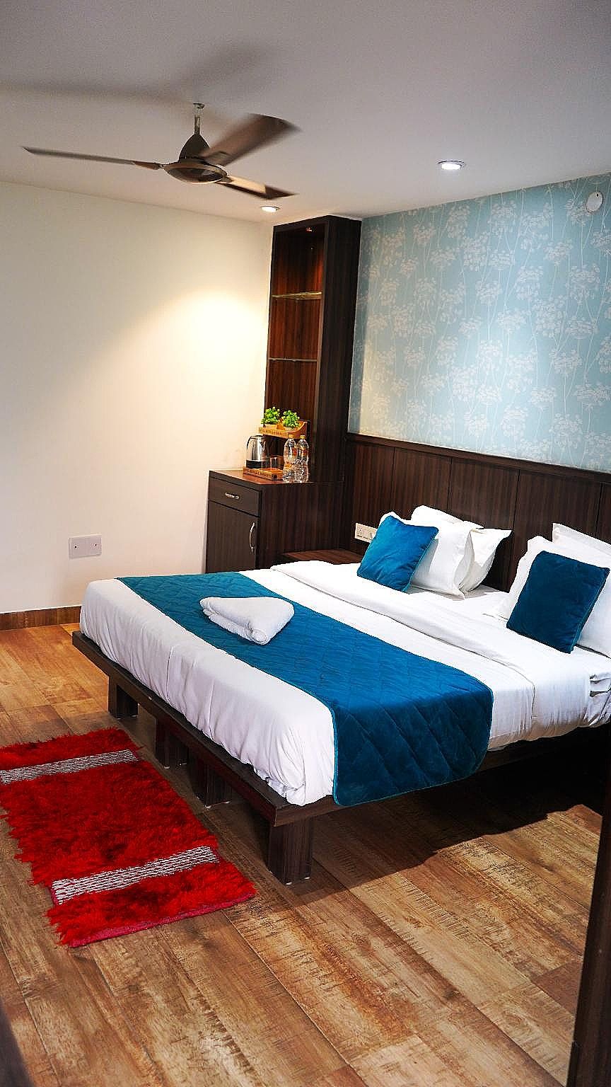 Deluxe Triple Room with City View