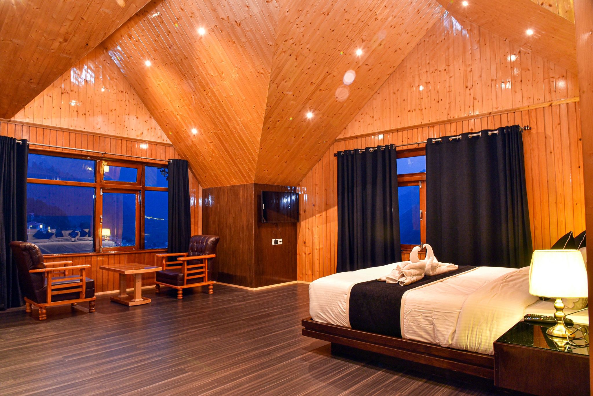 Delight The Fortuna Sapphire Resort Luxury Room 3