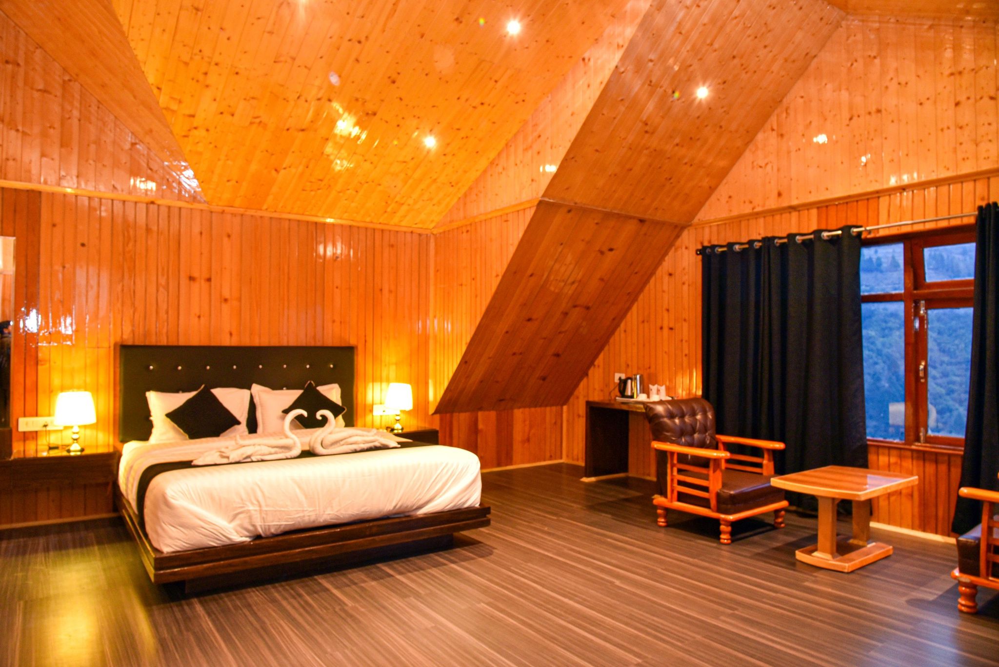 Delight The Fortuna Sapphire Resort Luxury Room 4