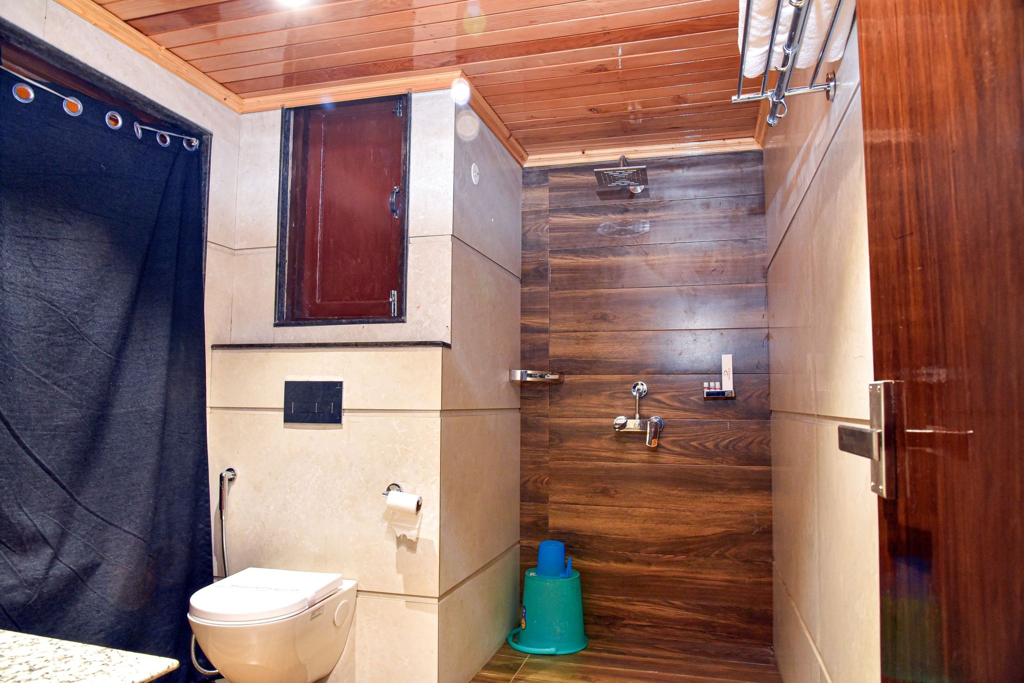 Delight The Fortuna Sapphire Resort Luxury Room 9