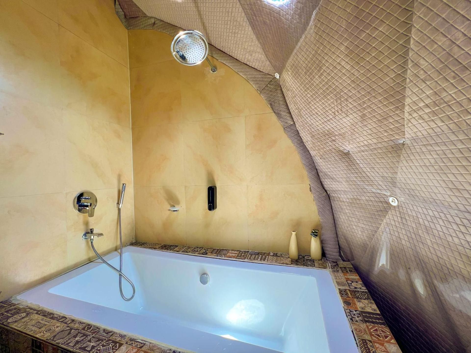 Geodesic AC Dome with Ensuite Bathroom