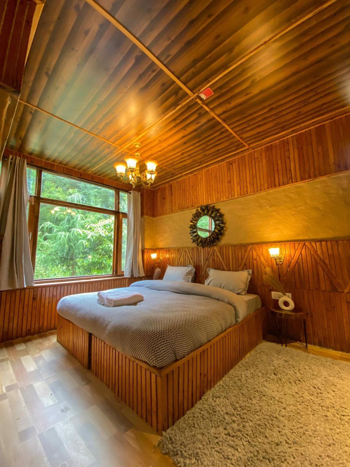 Superior Chalet