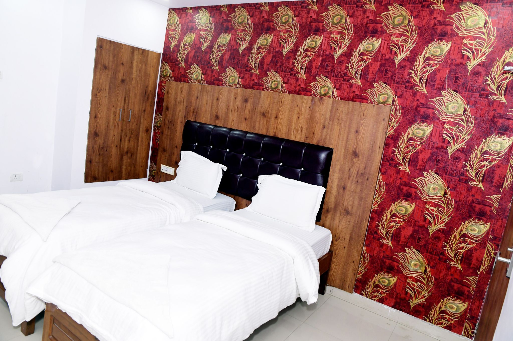  Hotel Pardesi Cardo Deluxe AC 2