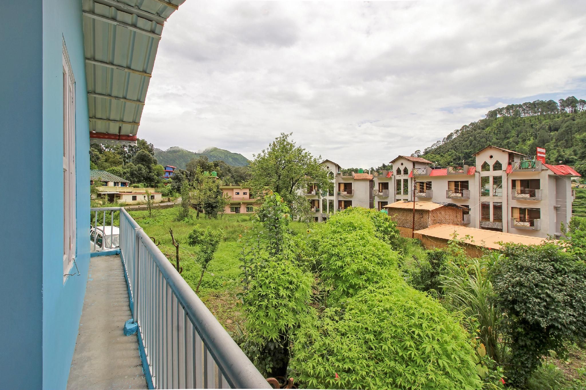OYO Home 78469 Delightful Stay Bhimtal