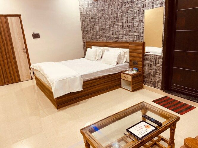 Hotel Temple Tree Deluxe room 4